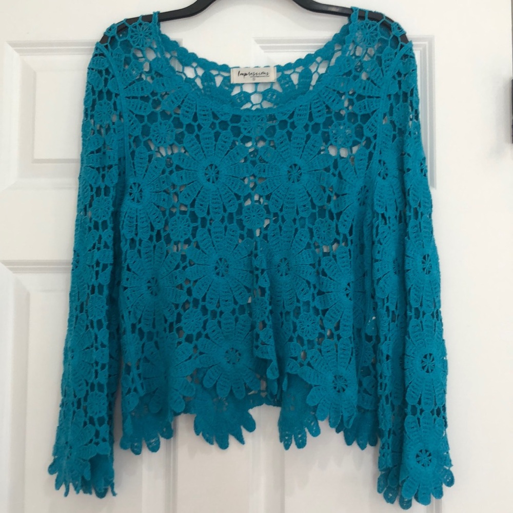 Crochet long sleeve top